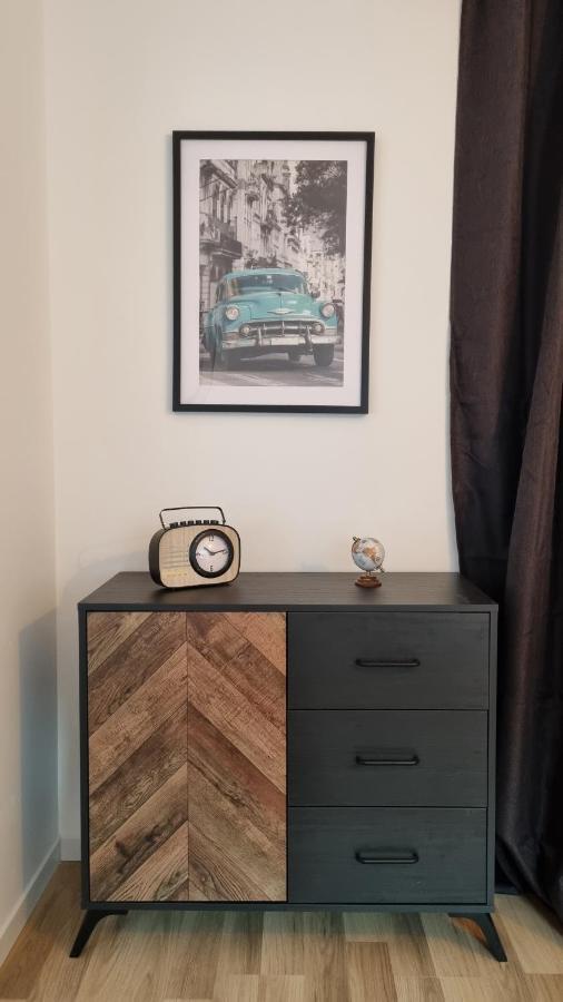 Apartment Duplex Saint-pierre - Parking Et Wifi Gratuit Chartres